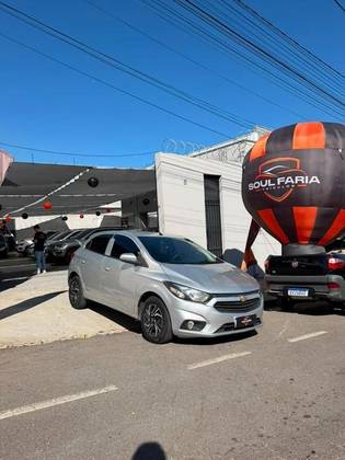 CHEVROLET ONIX 1.0 MPFI LT 8V FLEX 4P MANUAL CHEVROLET ONIX 1.0 MPFI LT 8V FLEX 4P MANUAL